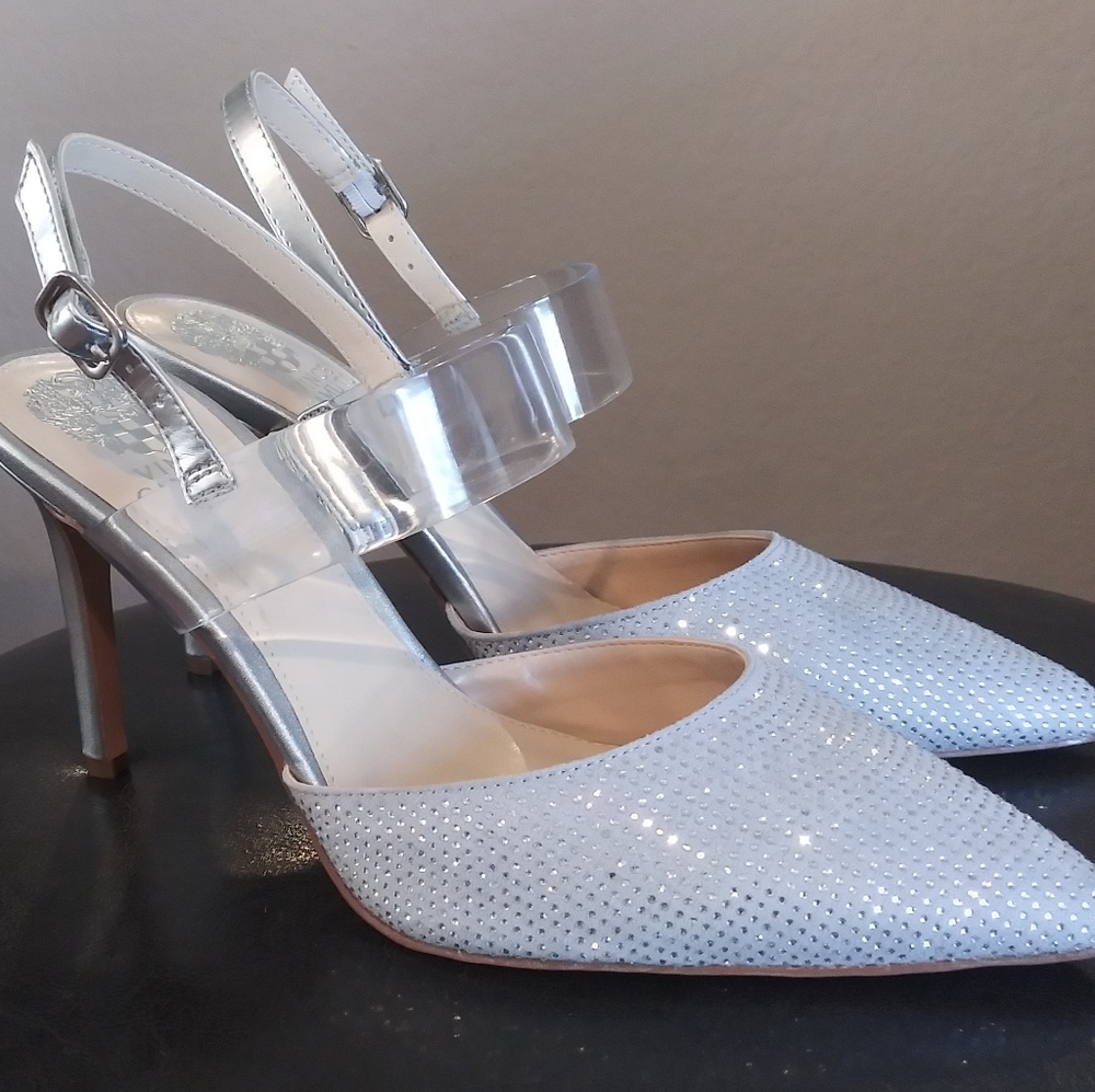 Vince camuto. Pumps - Picture 2 of 16